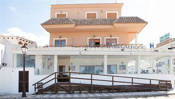 Hotel Colores De Zahara 2*